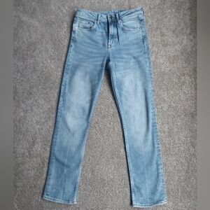 H&M Light Wash High Waisted Jeans